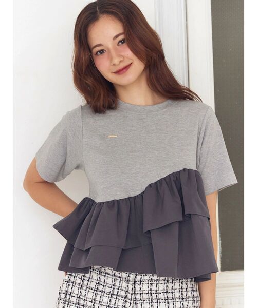 CALNAMUR(カルナムール)の「フリルヘムティアードTシャツ(Tシャツ/カットソー・レディース・ブラウン/ブラック/グレー・FREE)」の2枚目の写真