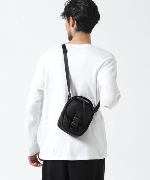 Aer(エアー)の「Aer(エアー)Street Sling AER-21075(トートバッグ・メンズ・ブラック・F)」の14枚目の写真