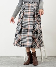 【大柄チェック×深タックで着痩せ見え】立体感シルエットが叶う上品ツイードスカート深めタックで立体感を出し、歩くたび揺れる美しいシルエット!ウエストゴムで快適にフィットしつつ、体型カバーを叶える優秀デザイン。オフィスにも休日にも馴染む、大人のためのチェックアイテム。