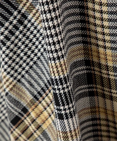 MILLION CARATS(ミリオンカラッツ)の「【大柄チェック×深タックで着痩せ見え】立体感シルエットが叶う上品ツイードスカート深めタックで立体感を出し、歩くたび揺れる美しいシルエット!ウエストゴムで快適にフィットしつつ、体型カバーを叶える優秀デザイン。オフィスにも休日にも馴染む、大人のためのチェックアイテム。(スカート・レディース・ピンク/イエロー・FREE)」の16枚目の写真