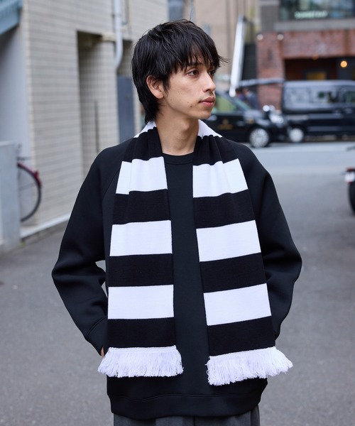 ROOPTOKYO（ループトウキョウ）の「フリンジ付き ボーダー フットボールマフラー（マフラー・メンズ・オレンジ/ブラック系2/グリーン系2/スカイブルー系2/ネイビー系1/ネイビー系2/レッド系2/レッド系3/ブラック系1/ロイヤルブルー/パープル/グリーン系1/スカイブルー系1/レッド系1・FREE）」の18枚目の写真