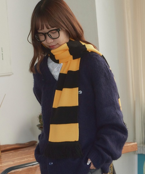 ROOPTOKYO（ループトウキョウ）の「フリンジ付き ボーダー フットボールマフラー（マフラー・メンズ・オレンジ/ブラック系2/グリーン系2/スカイブルー系2/ネイビー系1/ネイビー系2/レッド系2/レッド系3/ブラック系1/ロイヤルブルー/パープル/グリーン系1/スカイブルー系1/レッド系1・FREE）」の21枚目の写真