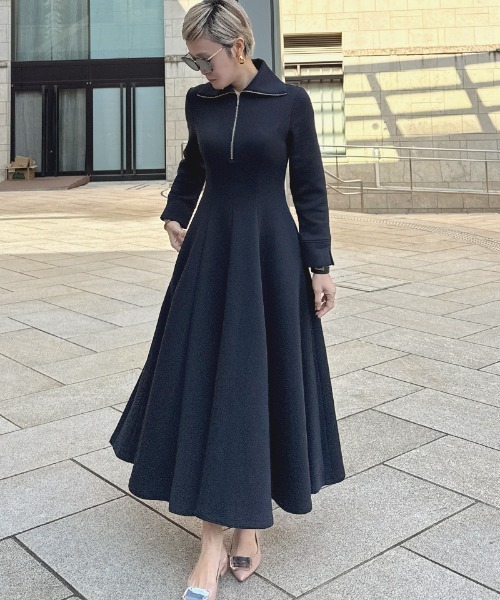 JENNE(ジェンヌ)の「フレアカットワンピース(ワンピース・レディース・ブラック/ネイビー・LARGE/MEDIUM/SMALL)」の1枚目の写真