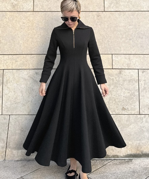 JENNE(ジェンヌ)の「フレアカットワンピース(ワンピース・レディース・ブラック/ネイビー・LARGE/MEDIUM/SMALL)」の2枚目の写真