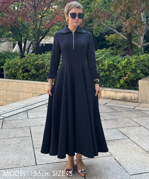JENNE(ジェンヌ)の「フレアカットワンピース(ワンピース・レディース・ブラック/ネイビー・LARGE/MEDIUM/SMALL)」の4枚目の写真