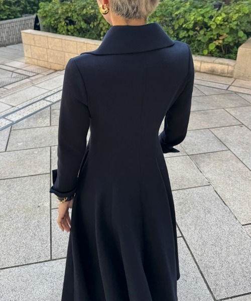 JENNE(ジェンヌ)の「フレアカットワンピース(ワンピース・レディース・ブラック/ネイビー・LARGE/MEDIUM/SMALL)」の6枚目の写真