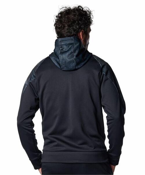 UNDER ARMOUR（アンダーアーマー）の「UAアーマーフリース カモ フルジップ フーディー（トレーニング/メンズ）（スウェット・メンズ・ブラック・3XL/S/2XL/M/XL/L）」の2枚目の写真