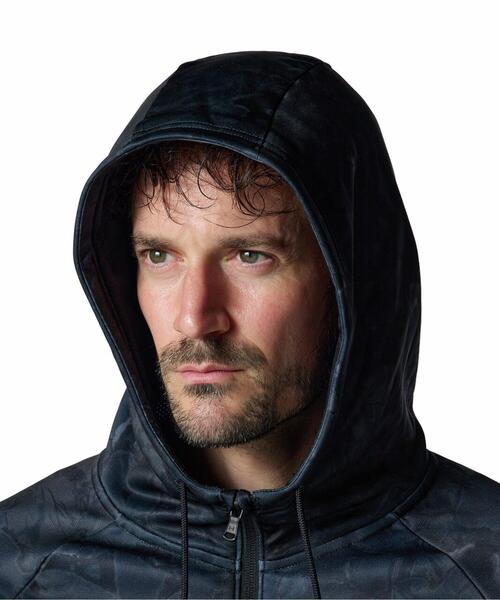 UNDER ARMOUR（アンダーアーマー）の「UAアーマーフリース カモ フルジップ フーディー（トレーニング/メンズ）（スウェット・メンズ・ブラック・3XL/S/2XL/M/XL/L）」の4枚目の写真