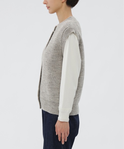 MHL.（エムエイチエル）の「BRITISH WOOL KNITWEAR（カーディガン/ボレロ・レディース・ベージュ系その他2/ブラック・2）」の7枚目の写真
