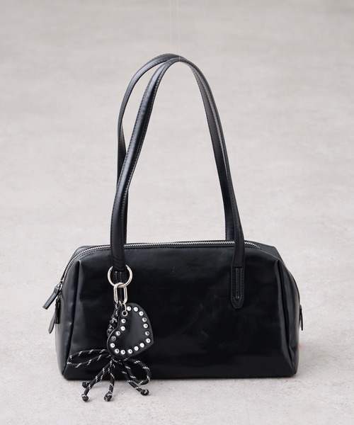 セール】【ペットボトル収納可能】ハートスタッズチャーム付きボストン