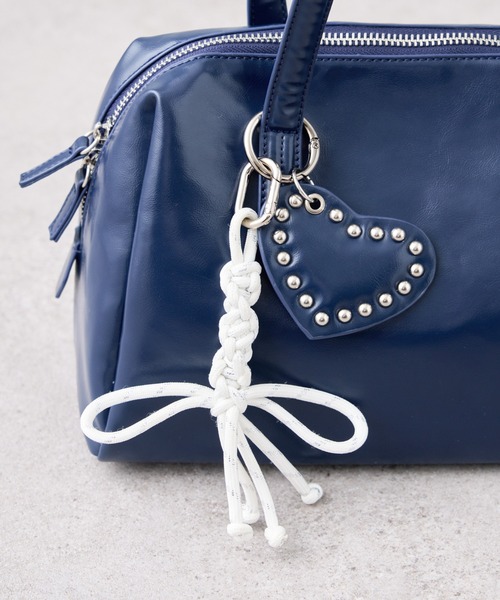 セール】【ペットボトル収納可能】ハートスタッズチャーム付きボストン