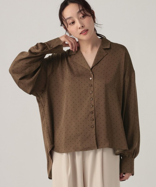 Elura(エルーラ)の「ドットサテン開襟ブラウス/625558(シャツ/ブラウス・レディース・ブラック/ダークブラウン・FREE)」の1枚目の写真