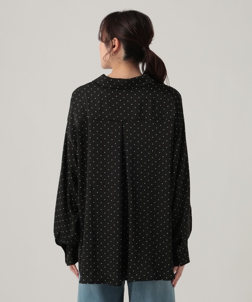Elura(エルーラ)の「ドットサテン開襟ブラウス/625558(シャツ/ブラウス・レディース・ブラック/ダークブラウン・FREE)」の11枚目の写真