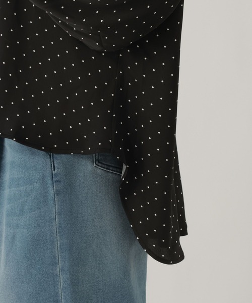 Elura(エルーラ)の「ドットサテン開襟ブラウス/625558(シャツ/ブラウス・レディース・ブラック/ダークブラウン・FREE)」の15枚目の写真