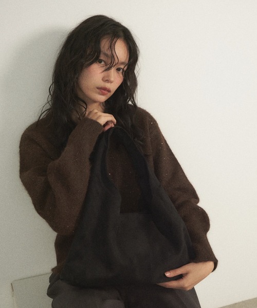 Shelly island（シェリーアイランド）の「エコスウェードショルダーバッグ（ショルダーバッグ・レディース・ブラウン/ブラック・FREE）」の5枚目の写真