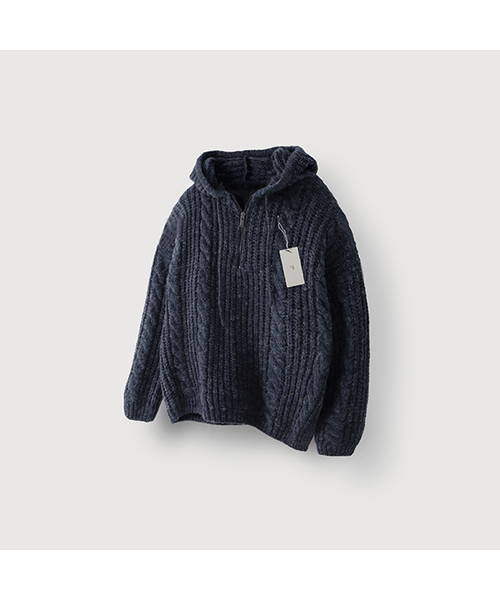 MOOD INSIDE(ムードインサイド)の「ツイストフードハーフジップニット_Navy(ニット/セーター・レディース・ネイビー・MEDIUM/LARGE)」の1枚目の写真