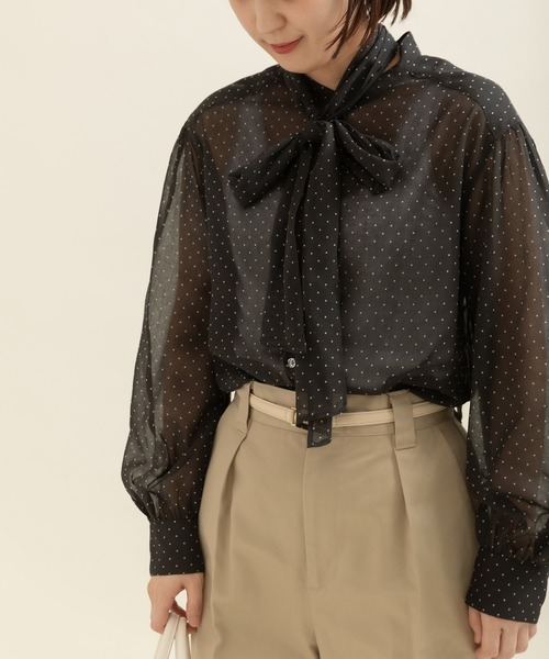 Dot&Stripes CHILD WOMAN(ドットアンドストライプス チャイルドウーマン)の「☆シアードットプリント ボウタイブラウス(シャツ/ブラウス・レディース・アイボリー/ブラック・FREE)」の2枚目の写真