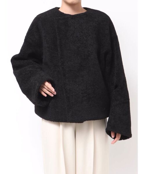 LAGUNAMOON(ラグナムーン)の「ボアブルゾン(ブルゾン・レディース・アイボリー/ブラック・FREE)」の4枚目の写真