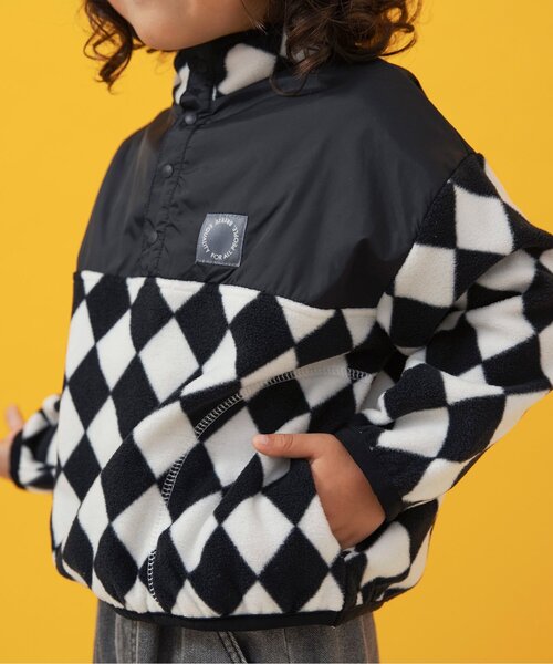 BREEZE（ブリーズ）の「【セットアップ可】総柄フリーススナッププルオーバー_ジュニア対応（スウェット・キッズ・ブラック/ベージュ・90/100/110/120/130/140/150）」の6枚目の写真