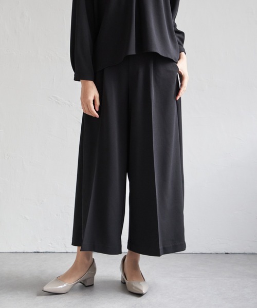 ikka（イッカ）の「【フォーマル対応／2点セット】GOKU楽 長袖フレアセット【洗濯機で洗える】（パンツドレス・レディース・ブラック/ネイビー・M/L/S/XL）」の11枚目の写真