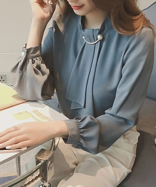 Flugge（フラッジー）の「ボウタイ長袖ブラウス（シャツ/ブラウス・レディース・ピンク/ベージュ/ブルー・LARGE/MEDIUM）」の2枚目の写真