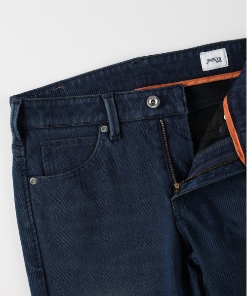 EDWIN（エドウィン）の「【EDWIN】BODYFIRE スリムストレートデニムパンツ (洗練シルエット / 裏起毛素材 / 季節感 / ユーティリティスタイル)（デニムパンツ・レディース・ダークインディゴブルー・XS/S/M/L）」の3枚目の写真