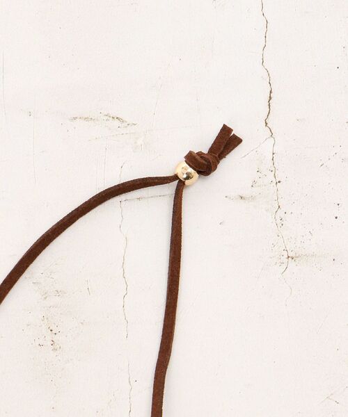 le.coeur blanc(ルクールブラン)の「O スエードコードオーバルネックレス(ネックレス・レディース・ブラウン・FREE)」の7枚目の写真