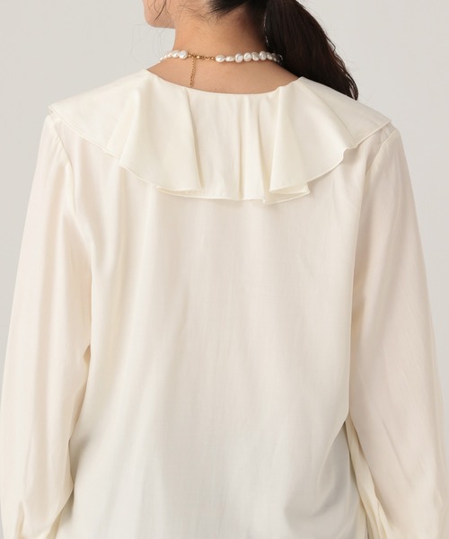 Elura（エルーラ）の「フリルVネックブラウス/634720（シャツ/ブラウス・レディース・オフホワイト/ライトブルー・FREE）」の15枚目の写真