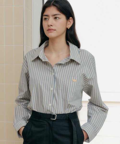 YUPPE(ヨッペ)の「CHARM STRIPE SHIRT_BEIGE(シャツ/ブラウス・レディース・その他・FREE)」の2枚目の写真
