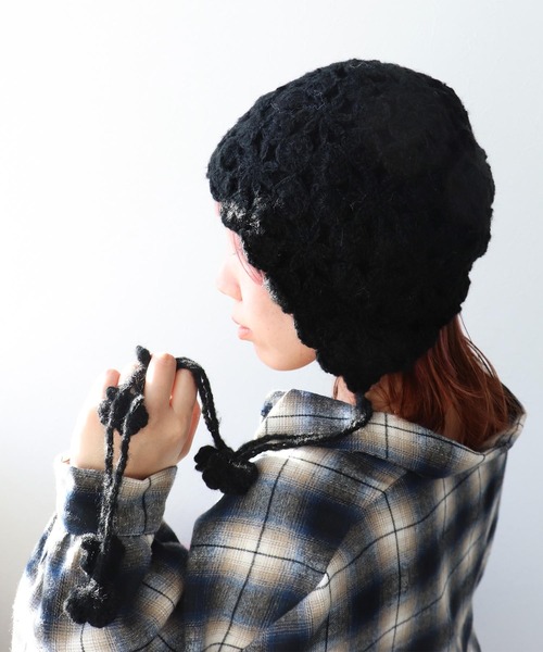 Three Four Time（ｽﾘｰﾌｫｰﾀｲﾑ）の「レース編みキャップ（ニットキャップ/ビーニー・レディース・ブラック/アイボリー・FREE）」の2枚目の写真