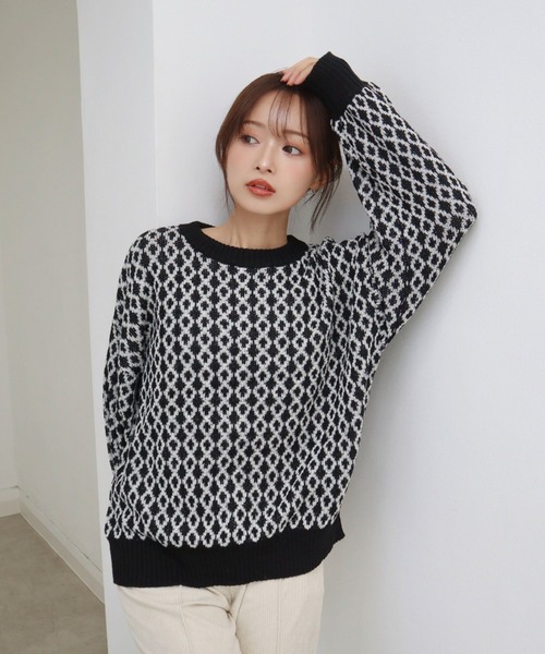 CECIL McBEE(セシルマクビー)の「ハニカムジャガードプルオーバー(ニット/セーター・レディース・グリーン/ブラック/オフホワイト・MEDIUM)」の5枚目の写真
