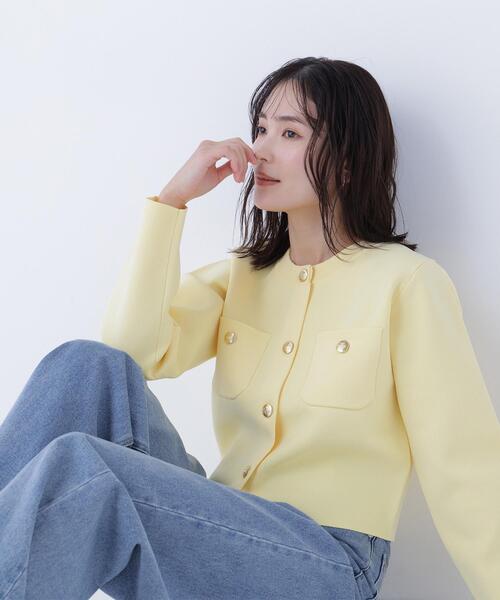 NATURAL BEAUTY BASIC(ナチュラルビューティーベーシック)の「◇エンブレムボタンニットジャケット(カーディガン/ボレロ・レディース・イエロー/ブラック/ピンク/オフホワイト・FREE)」の3枚目の写真