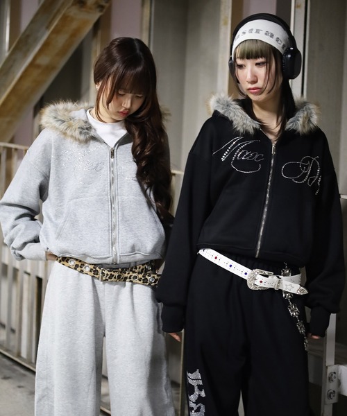 セール】《フリーサイズ / UNISEX 》Radyラインストーン ファー 