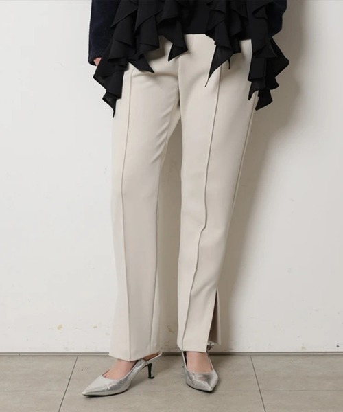 CADUNE(カデュネ)の「スリットスティックパンツ(その他パンツ・レディース・ブラック/グレイッシュベージュ・38/36/34)」の2枚目の写真