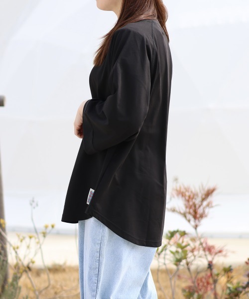 KRIFF MAYER Lady's Collection（クリフメイヤーレディースコレクション）の「【日焼け対策･接触冷感】冷涼UVカット7分袖ゆるT（Tシャツ/カットソー・レディース・ブラック/ナチュラル/カラフル/レッド/ネイビー・LARGE/MEDIUM）」の15枚目の写真