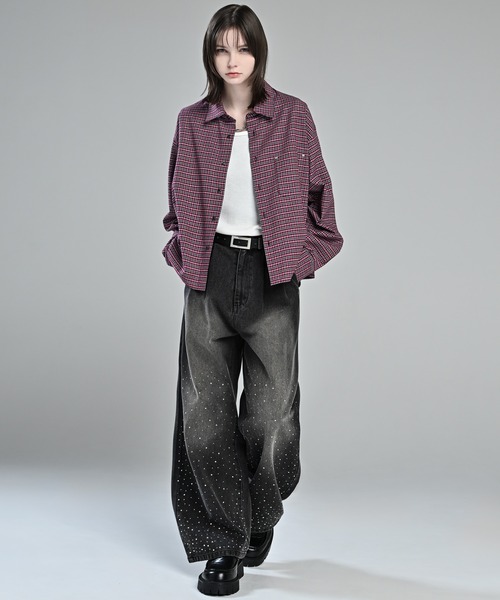 ADRER(アドラー)の「Cropped Regular Collar Silhouette Shirt / クロップド・レギュラーカラー・シルエット・シャツ(シャツ/ブラウス・メンズ・ブルー系1/ホワイト系1/ブラック系1/ブラック系2/ライトブルー/ブラック/ホワイト/レッド系1・M/S/XS/L)」の11枚目の写真