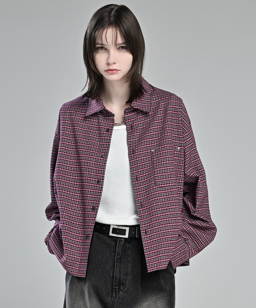 ADRER(アドラー)の「Cropped Regular Collar Silhouette Shirt / クロップド・レギュラーカラー・シルエット・シャツ(シャツ/ブラウス・メンズ・ブルー系1/ホワイト系1/ブラック系1/ブラック系2/ライトブルー/ブラック/ホワイト/レッド系1・M/S/XS/L)」の12枚目の写真