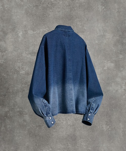 ADRER（アドラー）の「Cropped Regular Collar Silhouette Shirt