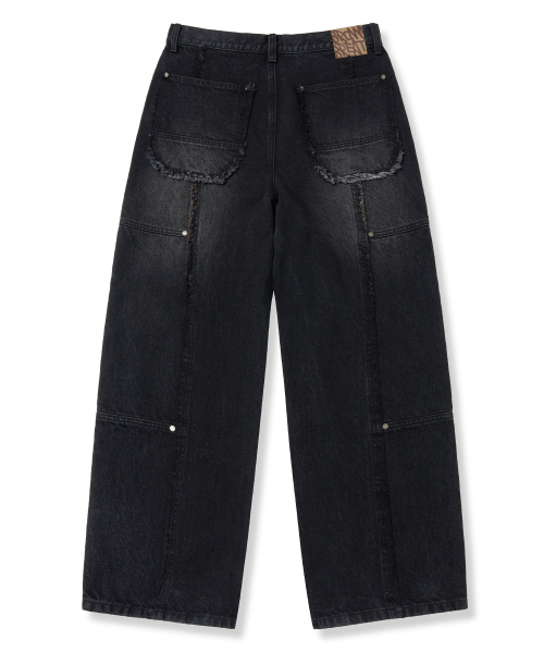 BROWNBREATH（ブラウンブレス）の「RAW EDGE LINE DENIM PANTS - BLACK（デニムパンツ・レディース・その他・M/S/L/XL）」の2枚目の写真