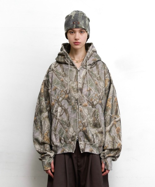 soerte(ソエルテ)の「Heavy Weight Double Zip-Up Hoodie (All-over pattern) /ヘビーウェイトダブルジップフーディー【短丈】(パーカー・メンズ・リアルツリーカモ/レオパード/ブラウン系カモフラージュ/ホワイト×ブラウン・2/1/3)」の4枚目の写真