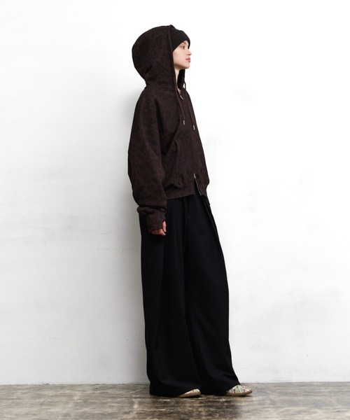 soerte(ソエルテ)の「Heavy Weight Double Zip-Up Hoodie (All-over pattern) /ヘビーウェイトダブルジップフーディー【短丈】(パーカー・メンズ・リアルツリーカモ/レオパード/ブラウン系カモフラージュ/ホワイト×ブラウン・2/1/3)」の12枚目の写真