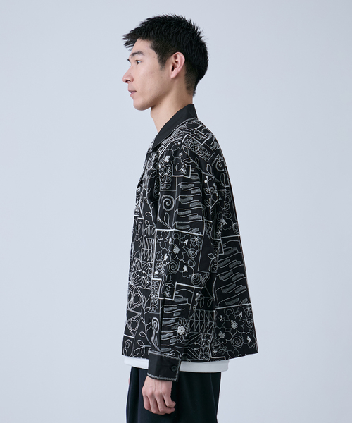 B.C STOCK（ベーセーストック）の「【Deux Allures/ドゥ アリュール】エンブロイダリー オープンカラーシャツ（シャツ/ブラウス・メンズ・ブルー/ブラック・FREE）」の9枚目の写真