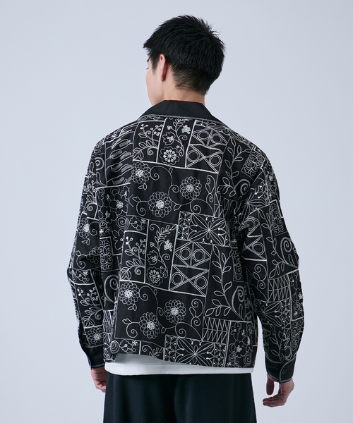 B.C STOCK（ベーセーストック）の「【Deux Allures/ドゥ アリュール】エンブロイダリー オープンカラーシャツ（シャツ/ブラウス・メンズ・ブルー/ブラック・FREE）」の10枚目の写真