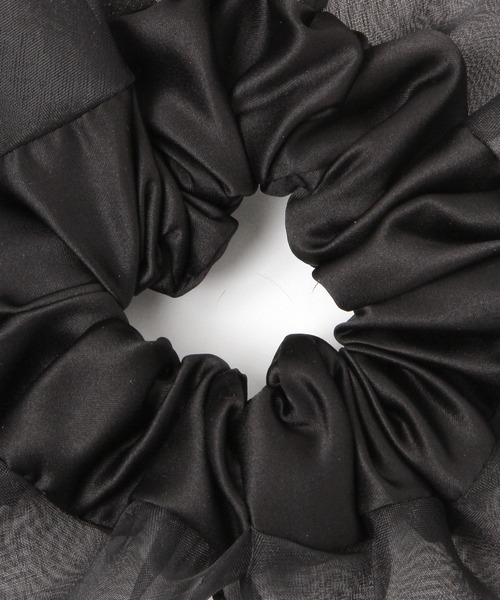 Elura（エルーラ）の「パイピングシュシュ/643001（シュシュ・レディース・ブラック・FREE）」の6枚目の写真