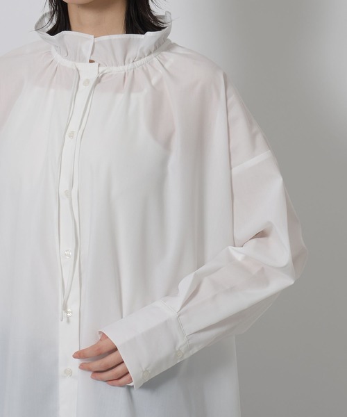 LAKOLE（ラコレ）の「フリルネックブラウス / 642697（その他トップス・レディース・ホワイト/その他1/サックスブルー・FREE）」の21枚目の写真