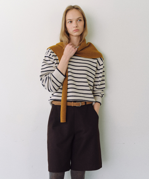 URAGO(ユラーゴ)の「Merino wool stripe knit(ニット/セーター・レディース・ネイビー/ベージュ/ライトグレー・FREE)」の4枚目の写真