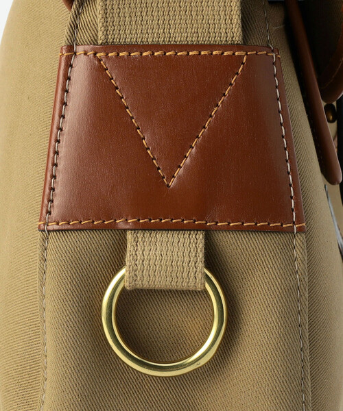 BRADY（ブレディー）の「Brady | ARIEL TROUT LARGE UNISEX（ショルダーバッグ・レディース・カーキ/ブラック・ONE）」の12枚目の写真