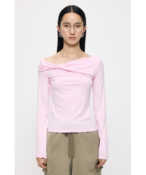 MOUSSY（マウジー）の「ASYMMETRY TWIST NECK トップス（Tシャツ/カットソー・レディース・ブラック/杢グレー/ライトピンク・FREE）」の10枚目の写真