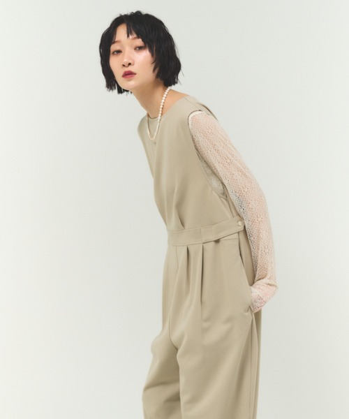 FMiBL(ファミル)の「タックデザイン オールインワン / きれいめ レイヤード オケージョン対応(つなぎ/オールインワン・レディース・ベージュ/ブラック・FREE)」の17枚目の写真