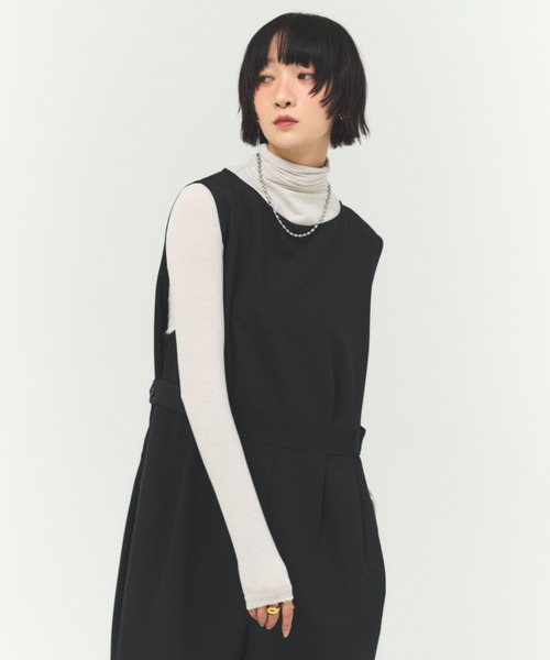 FMiBL(ファミル)の「タックデザイン オールインワン / きれいめ レイヤード オケージョン対応(つなぎ/オールインワン・レディース・ベージュ/ブラック・FREE)」の5枚目の写真
